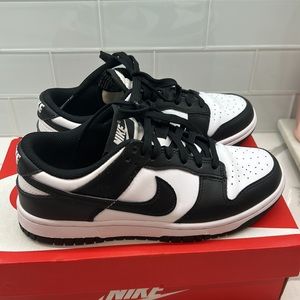 Nike dunks panda size 7 womens size 5.5 mens